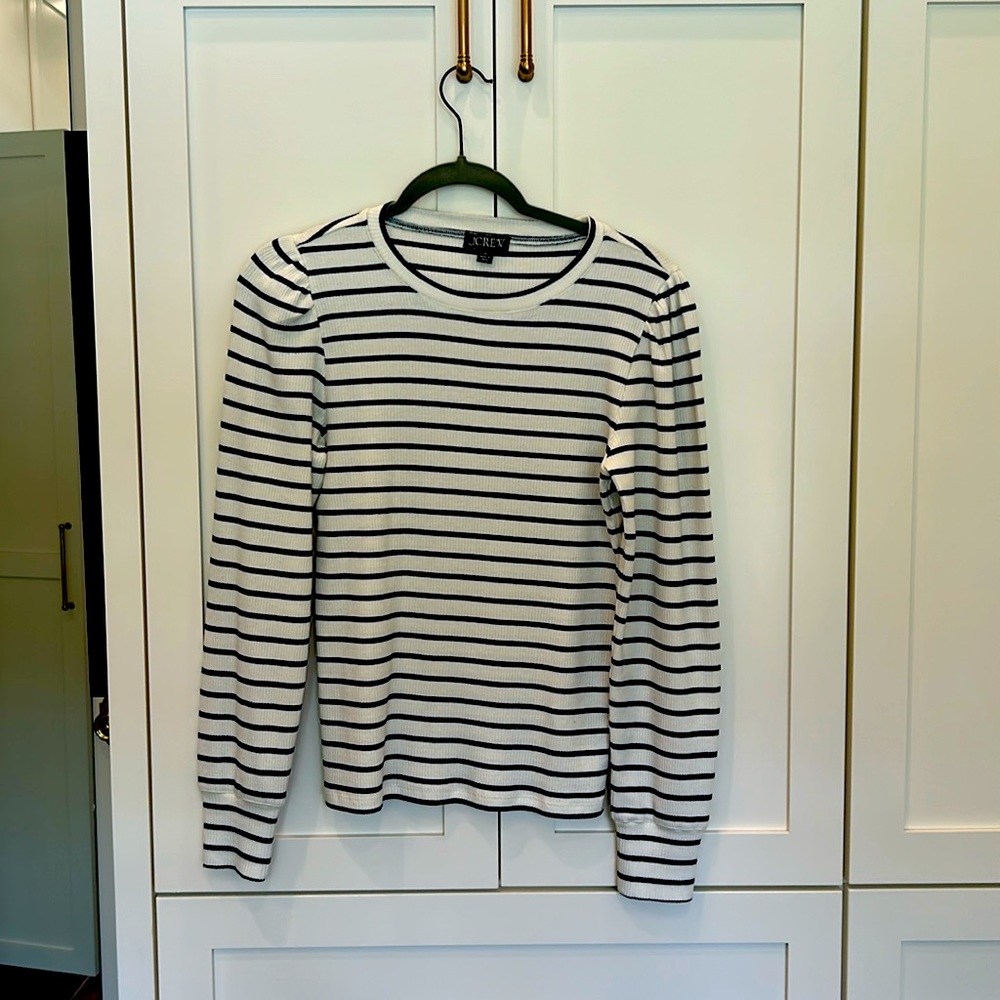 J Cree Ribbed Puff Sleeve Cream and Navy Small Long Sleeve